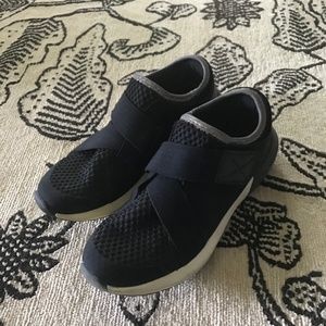 Zara  Black Velcro Sneakers